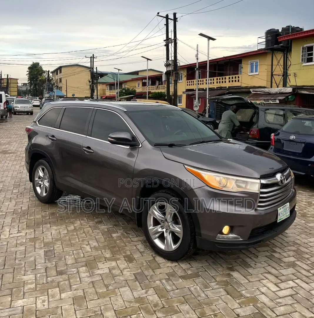 Toyota Highlander Limited 4dr SUV (3.5L 6cyl 6A) 2014 Gray