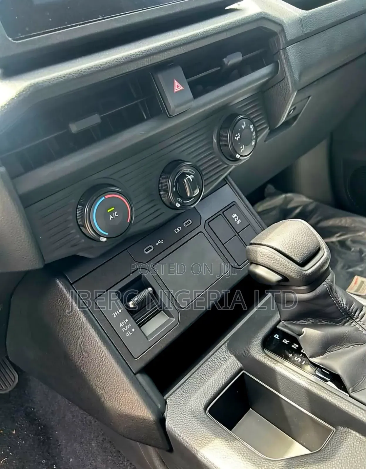 New Toyota Hilux 2026 Black
