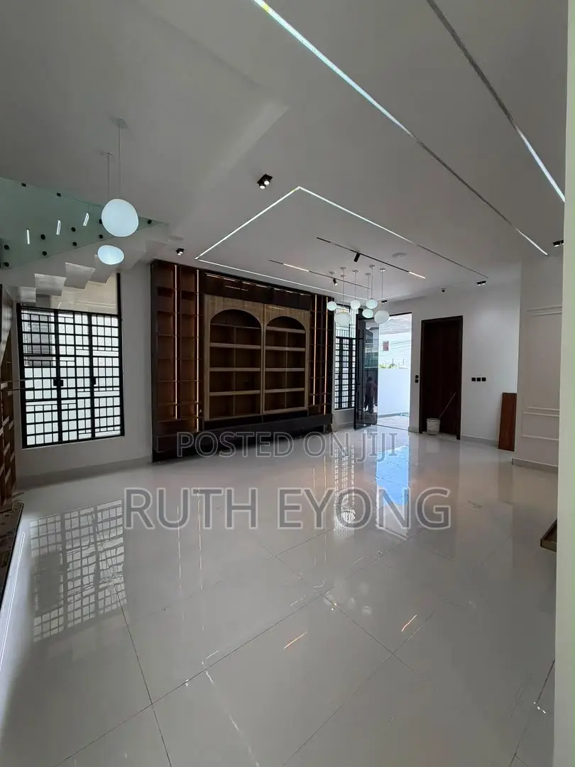4bdrm Duplex in Orchid Lekki Lagos for sale