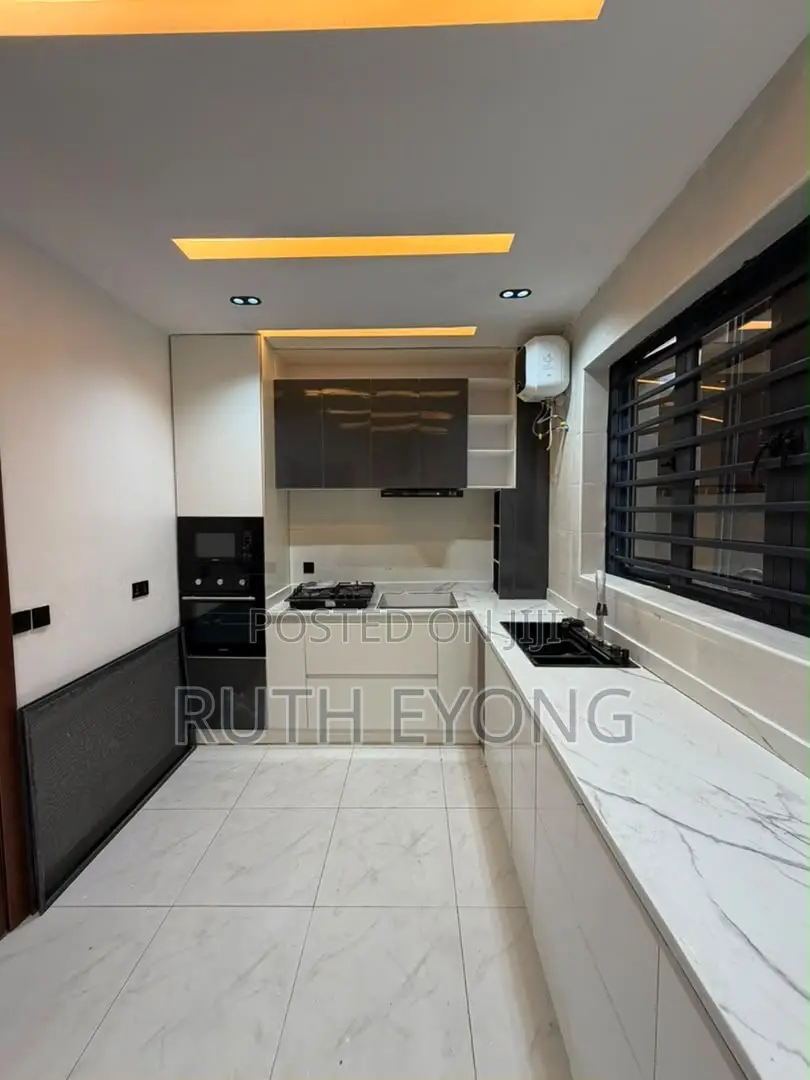 2bdrm Apartment in Oniru Vi Lagos, Victoria Island Extension for sale