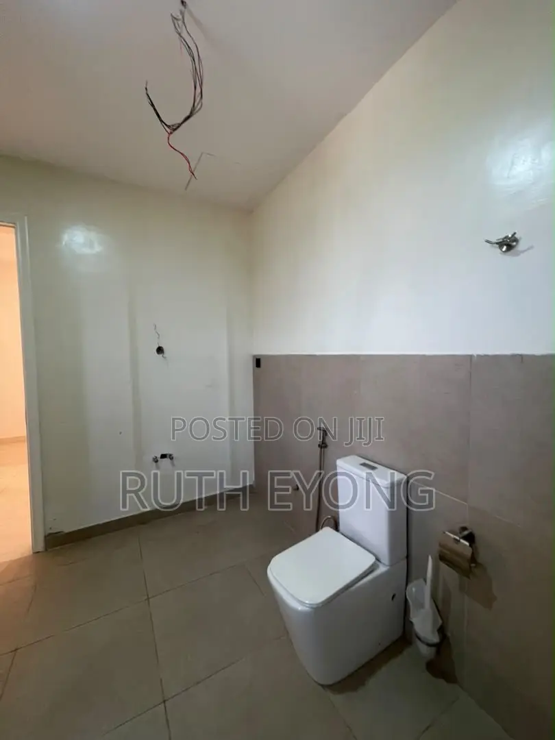 4bdrm Duplex in Lekkid Phase 1 Lagos for sale