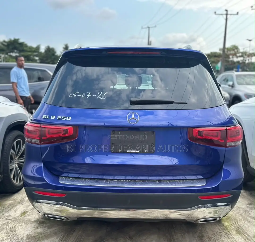 Mercedes-Benz GLB-Class GLB 250 4MATIC 2022 Blue