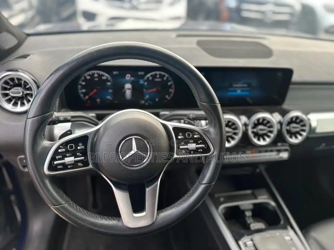 Mercedes-Benz GLB-Class GLB 250 4MATIC 2022 Blue