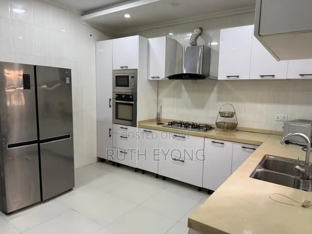 Furnished 5bdrm Apartment in Oniru Victoria for rent