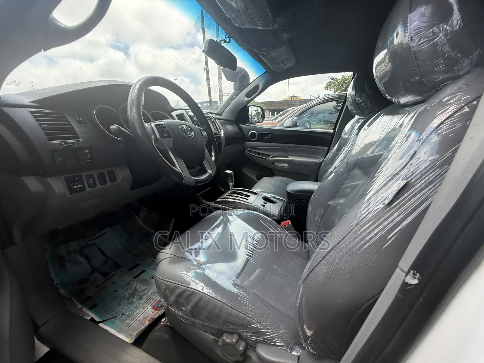 Toyota Tacoma 2013 White