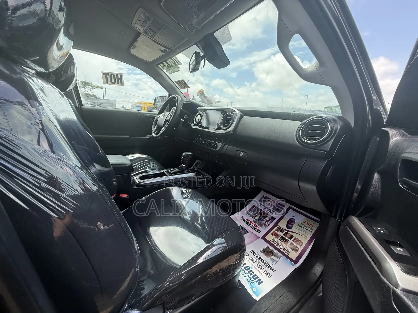 Toyota Tacoma 2023 Gray