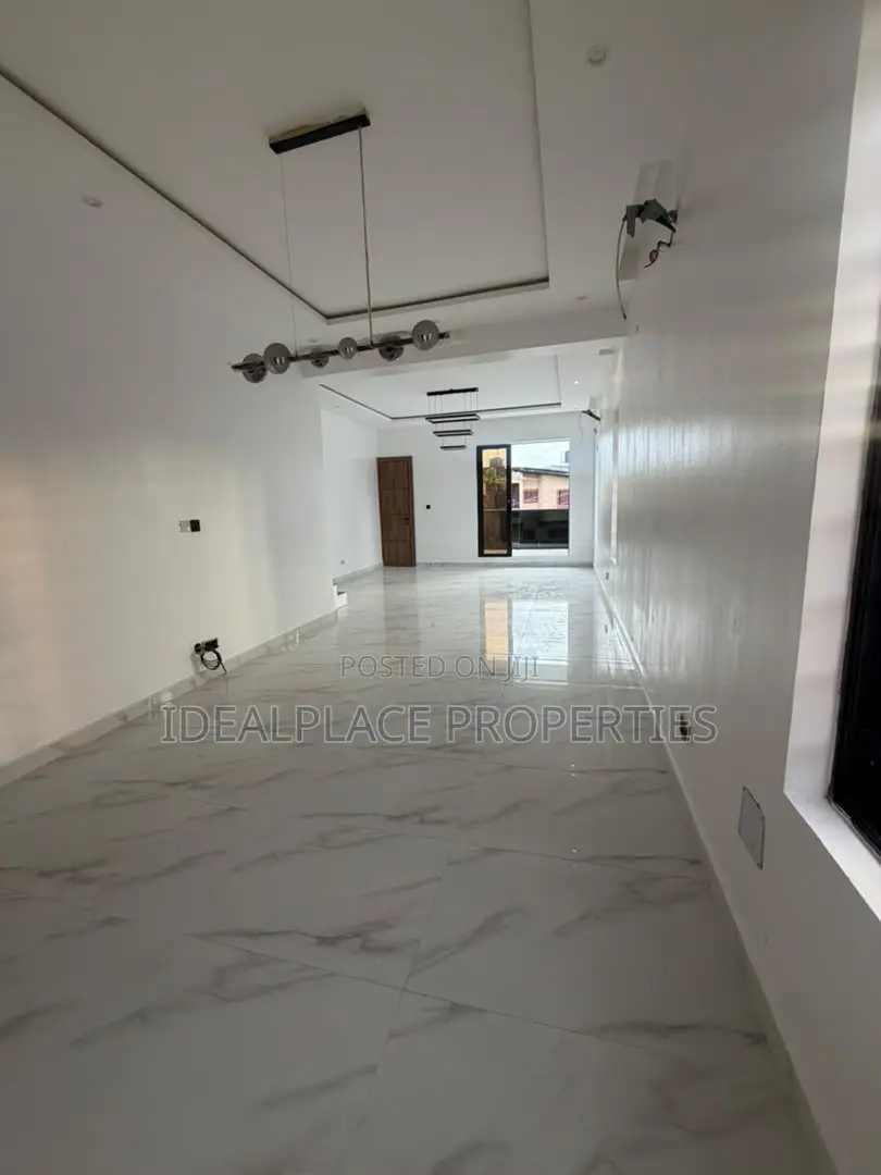 4bdrm Duplex in Adeniyi Jones for sale