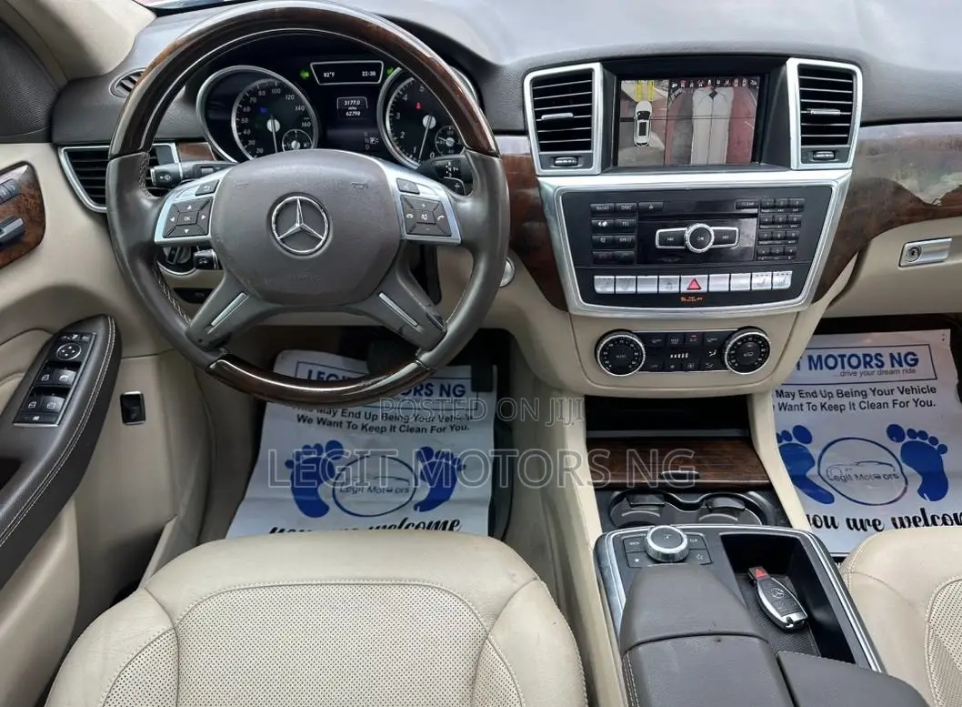 Mercedes-Benz M Class ML350 4MATIC 4dr SUV AWD (3.5L 6cyl 7A) 2015