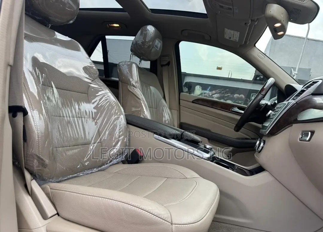 Mercedes-Benz M Class ML350 4MATIC 4dr SUV AWD (3.5L 6cyl 7A) 2015