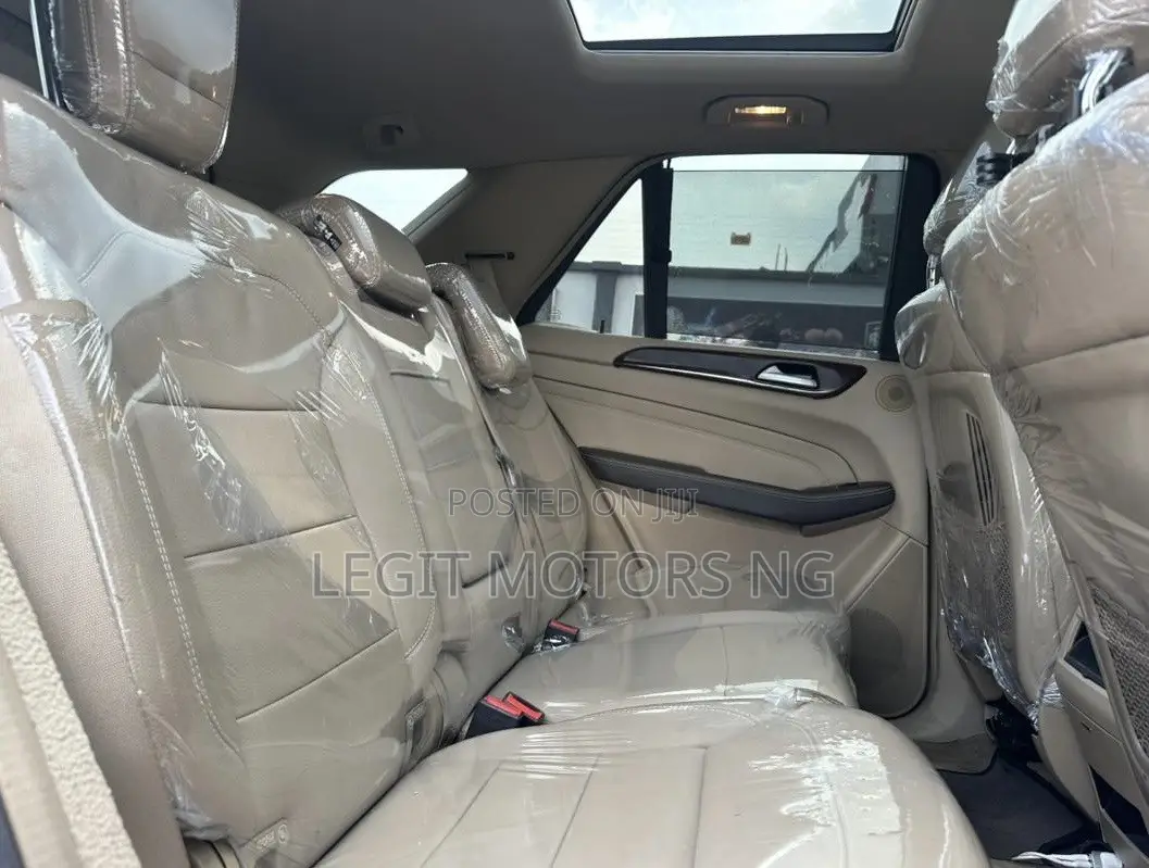 Mercedes-Benz M Class ML350 4MATIC 4dr SUV AWD (3.5L 6cyl 7A) 2015