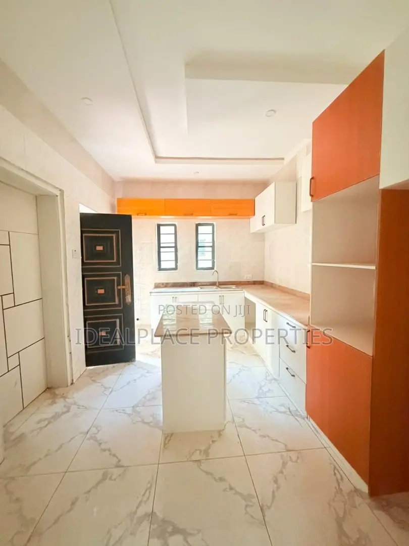 3bdrm Bungalow in Obafemi-Owode for sale