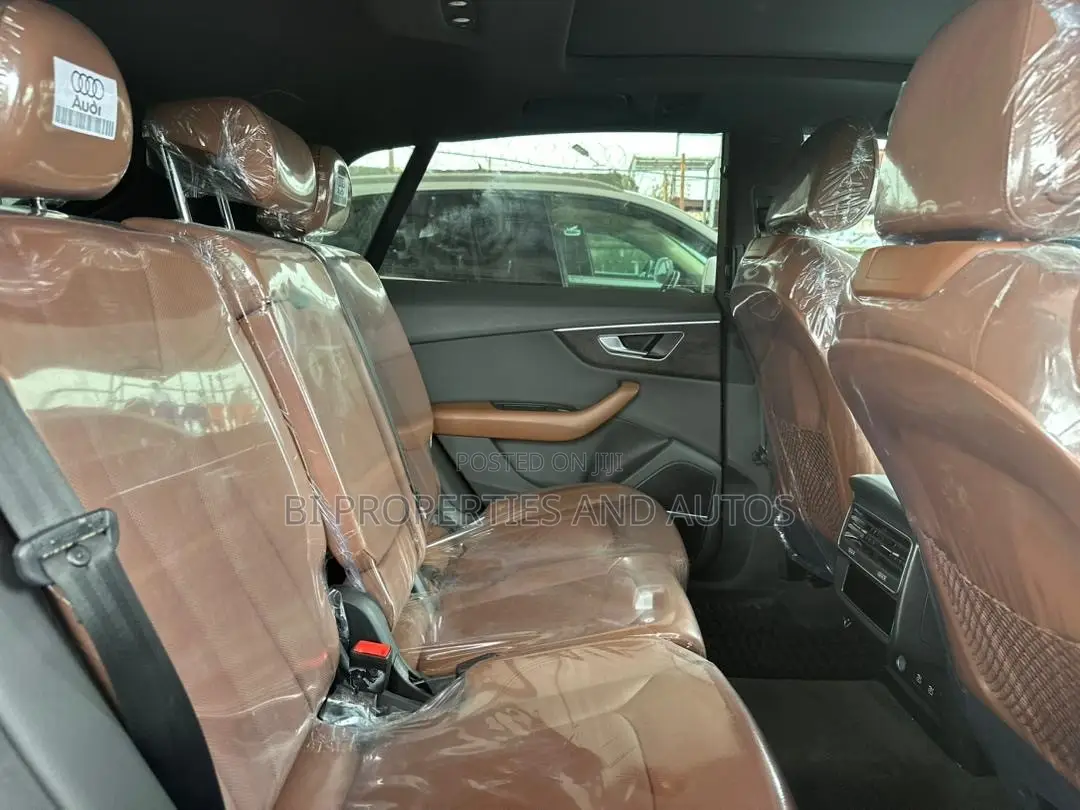 Audi Q8 3.0T Premium AWD quattro 2019 Blue