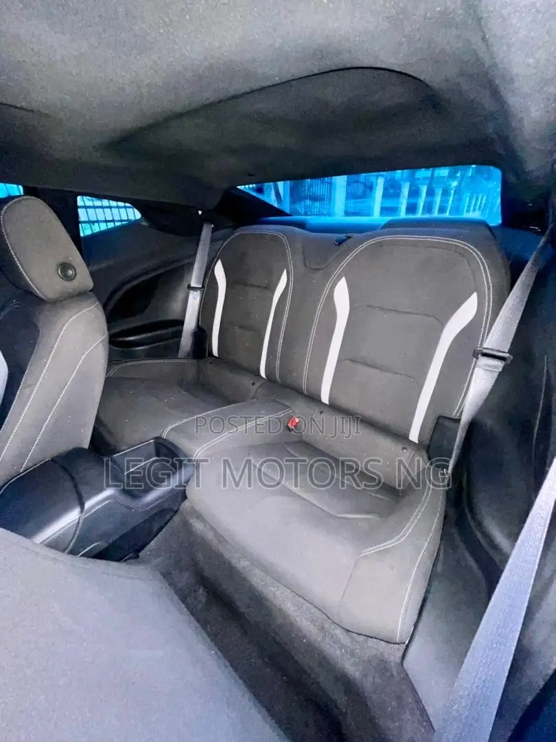 Chevrolet Camaro 2019 Silver