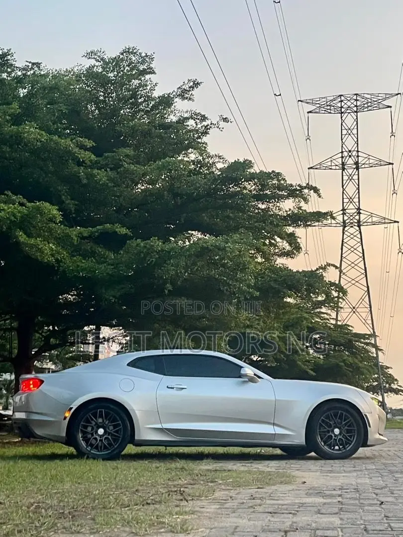 Chevrolet Camaro 2019 Silver