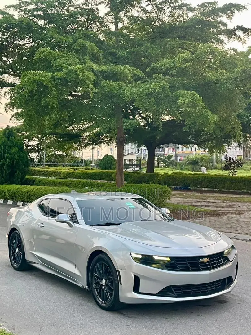 Chevrolet Camaro 2019 Silver