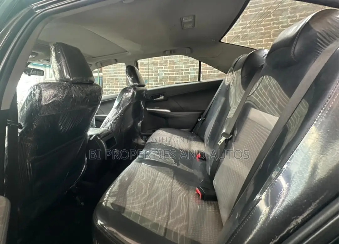 Toyota Camry SE 4dr Sedan (2.5L 4cyl 6A) 2012 Black