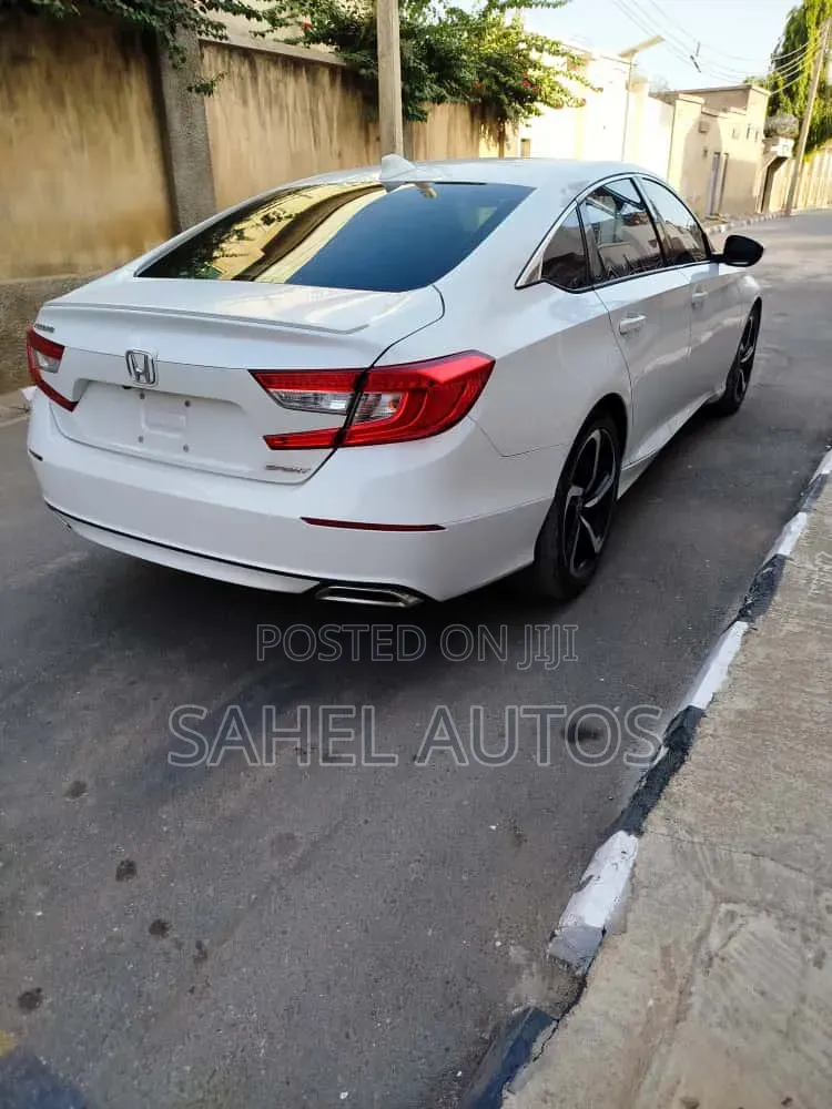 Honda Accord Sport 2018 White