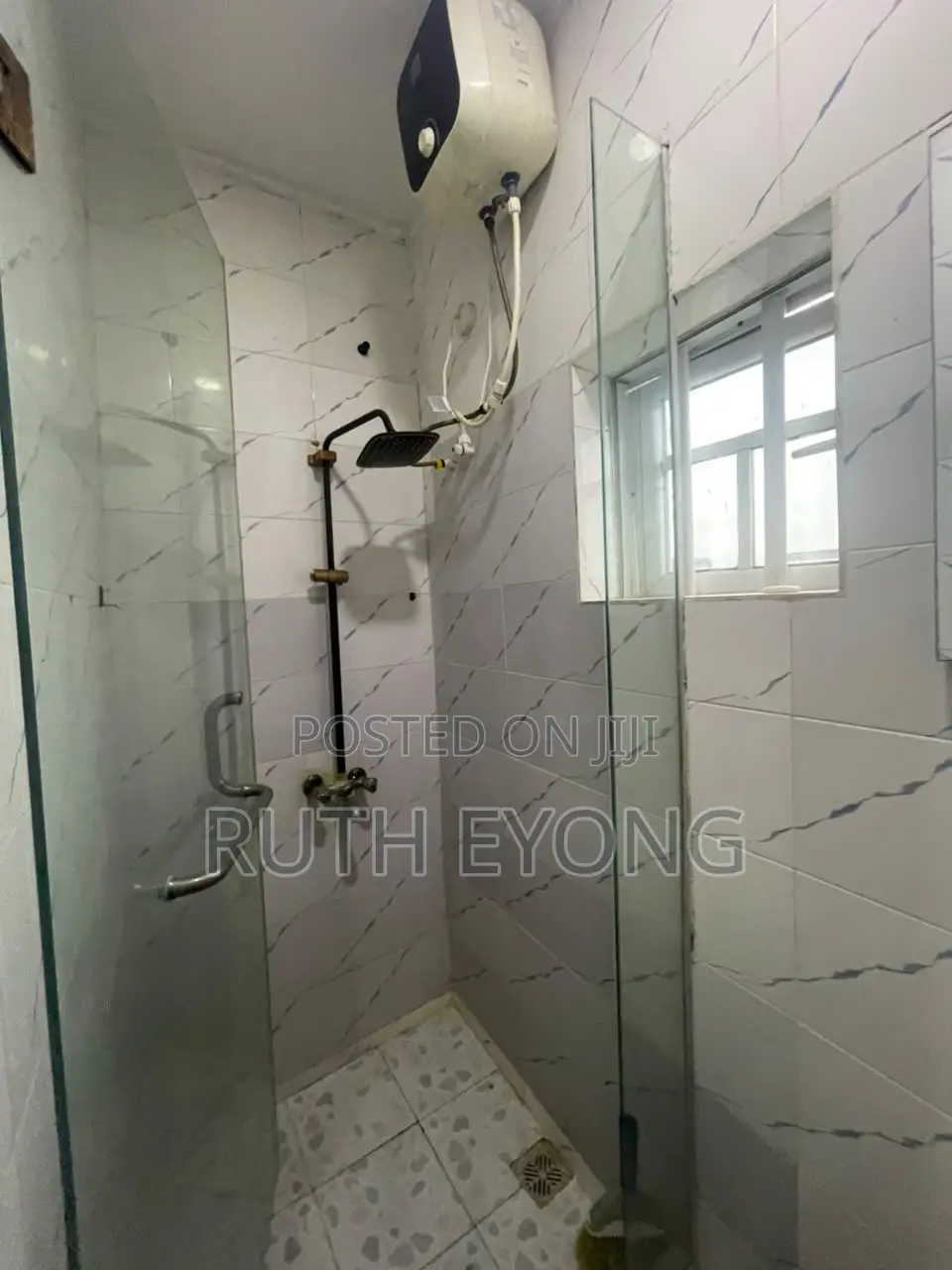 1bdrm Apartment in ๐ข๐ณ๐ณ ๐๐ฟ๐ฒ๐ฒ๐ฑ๐ผ๐บ ๐ช๐ฎ๐,, Lekki Phase 1 for rent