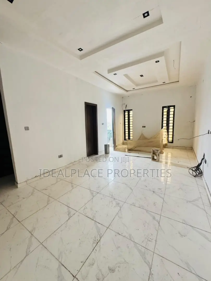 4bdrm Duplex in Ogba for sale
