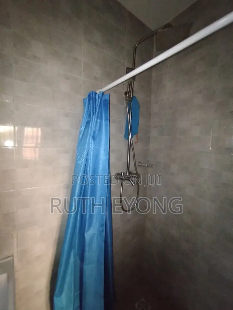 3bdrm Apartment in Off Admiralty Way, Lekki Phase 1 for rent