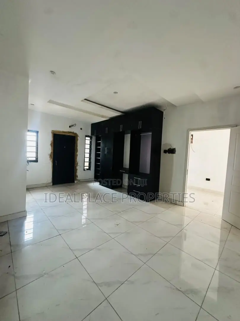 4bdrm Duplex in Ogudu GRA for sale