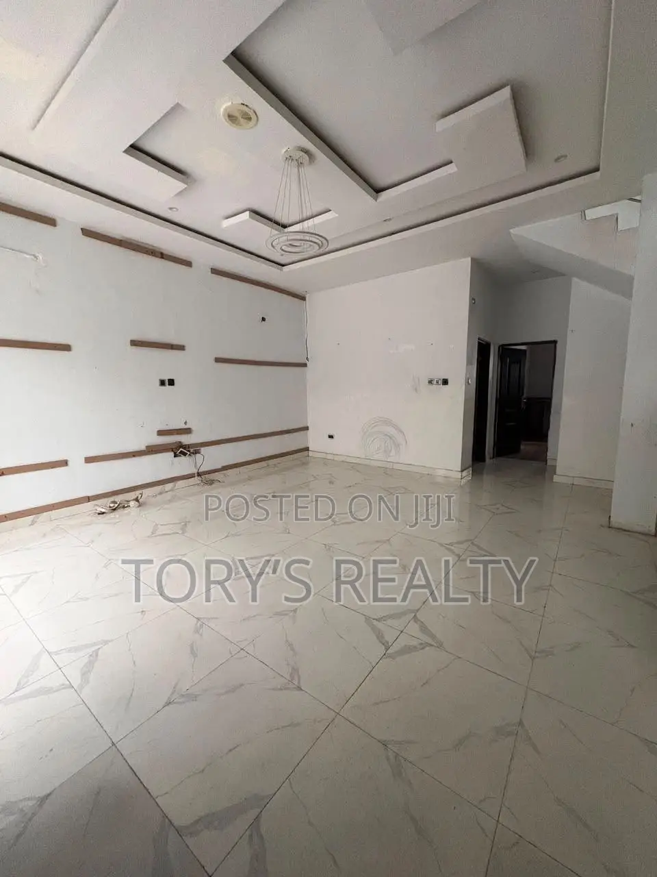 4bdrm Duplex in Thomas Estate for rent