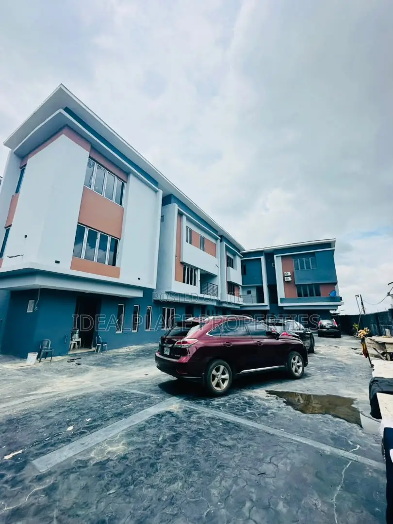 4bdrm Duplex in Ogudu GRA for rent