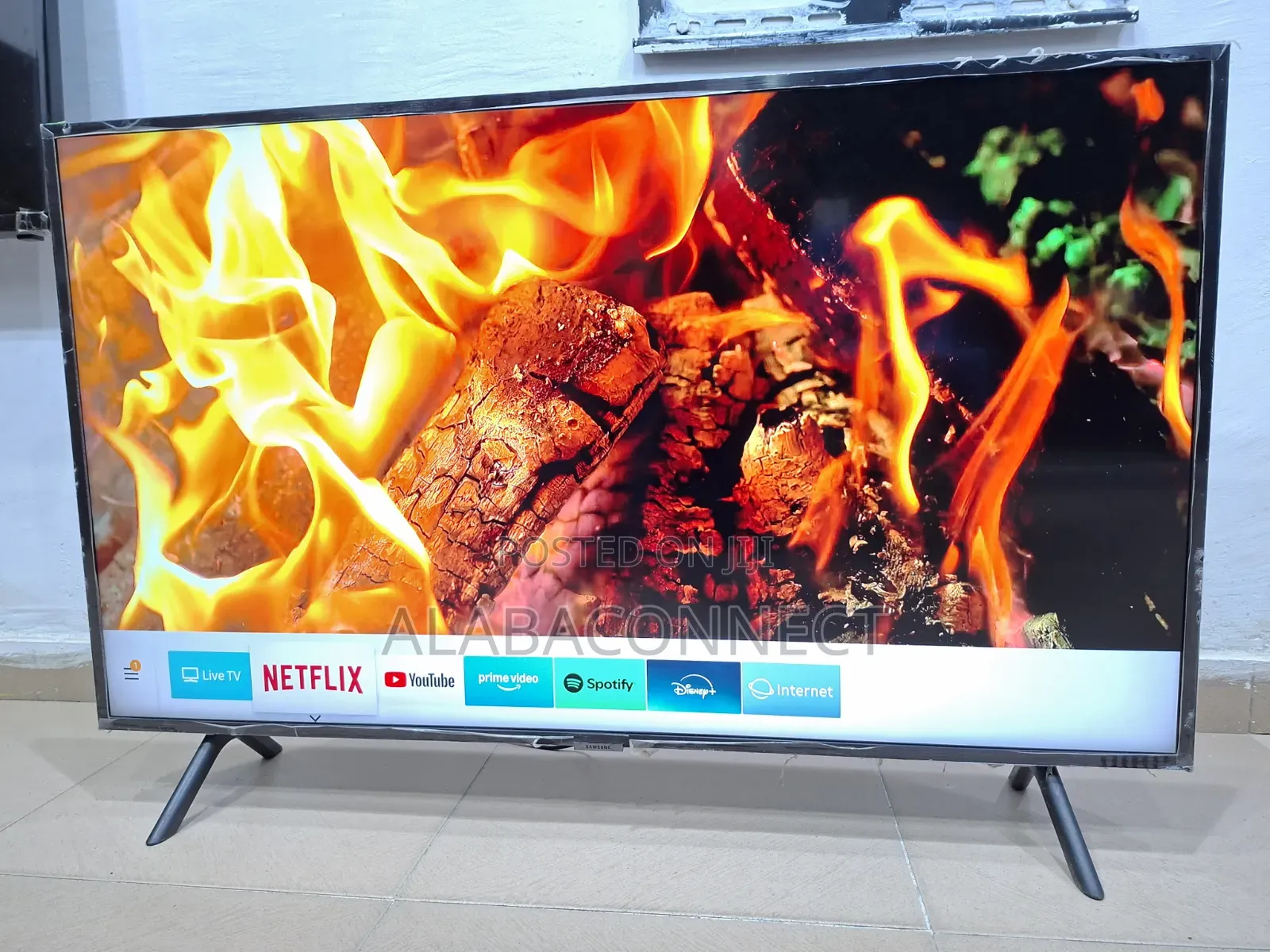 43" Samsung UHD Smart TV