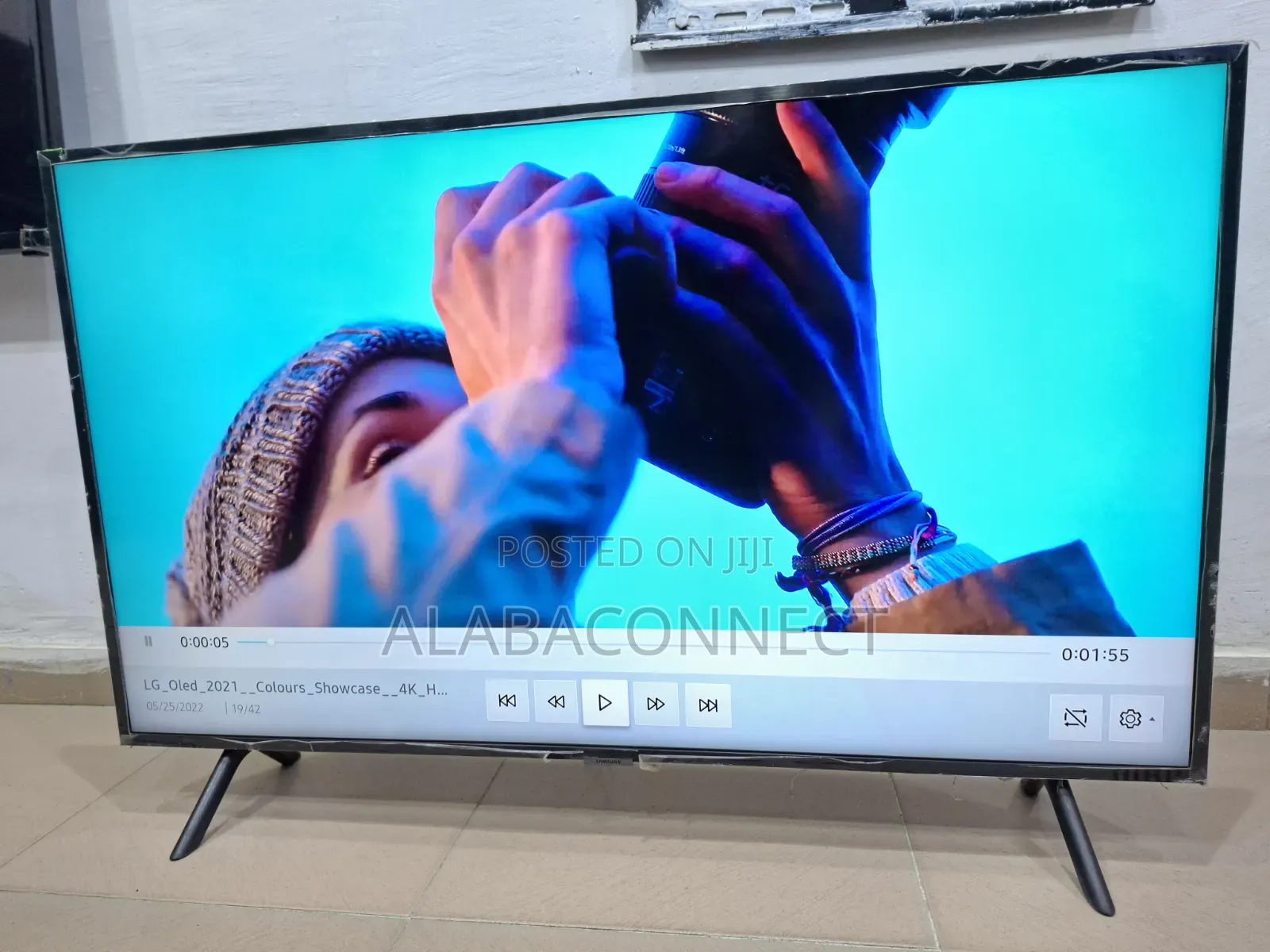 43" Samsung UHD Smart TV