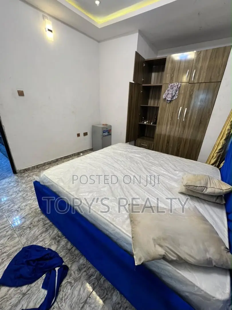 Furnished 1bdrm Apartment in Lekki Phase 2 for rent