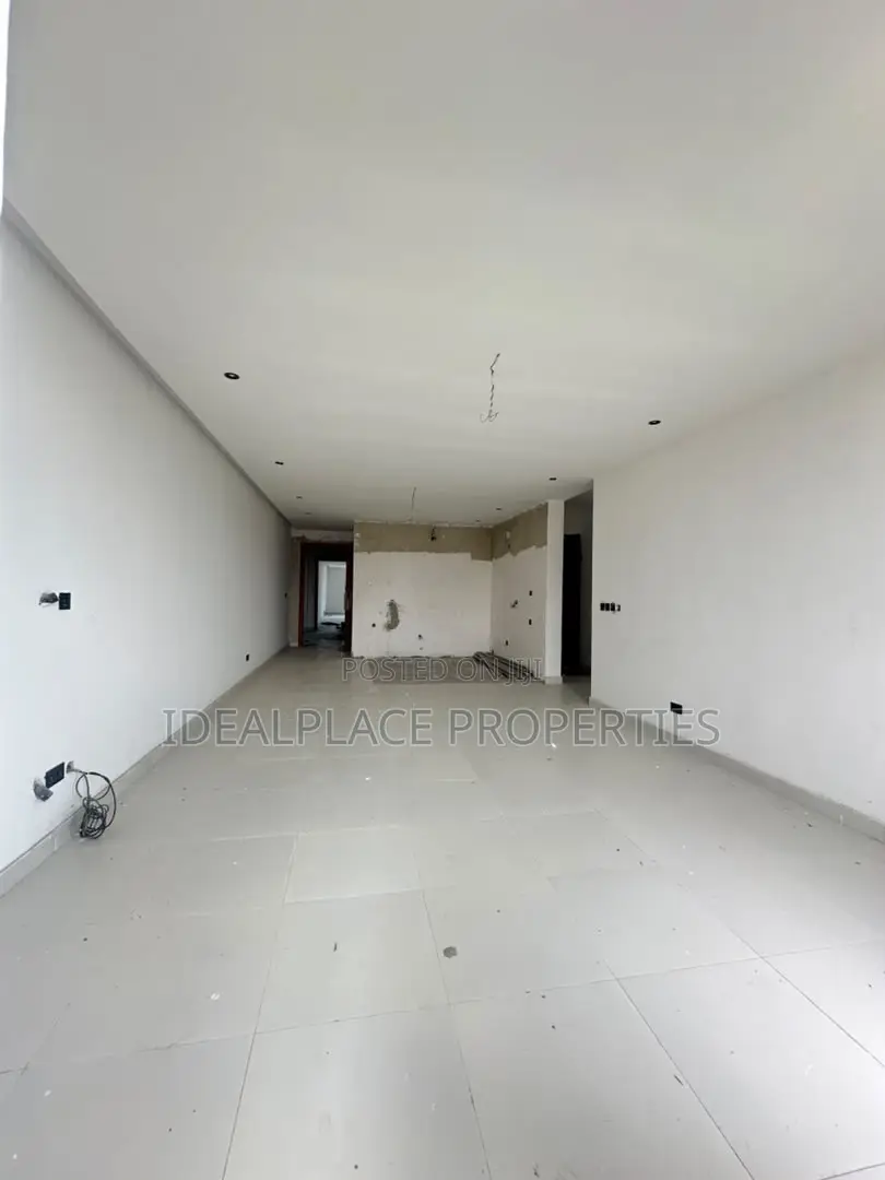 2bdrm Apartment in Lekki Phase 1 for sale