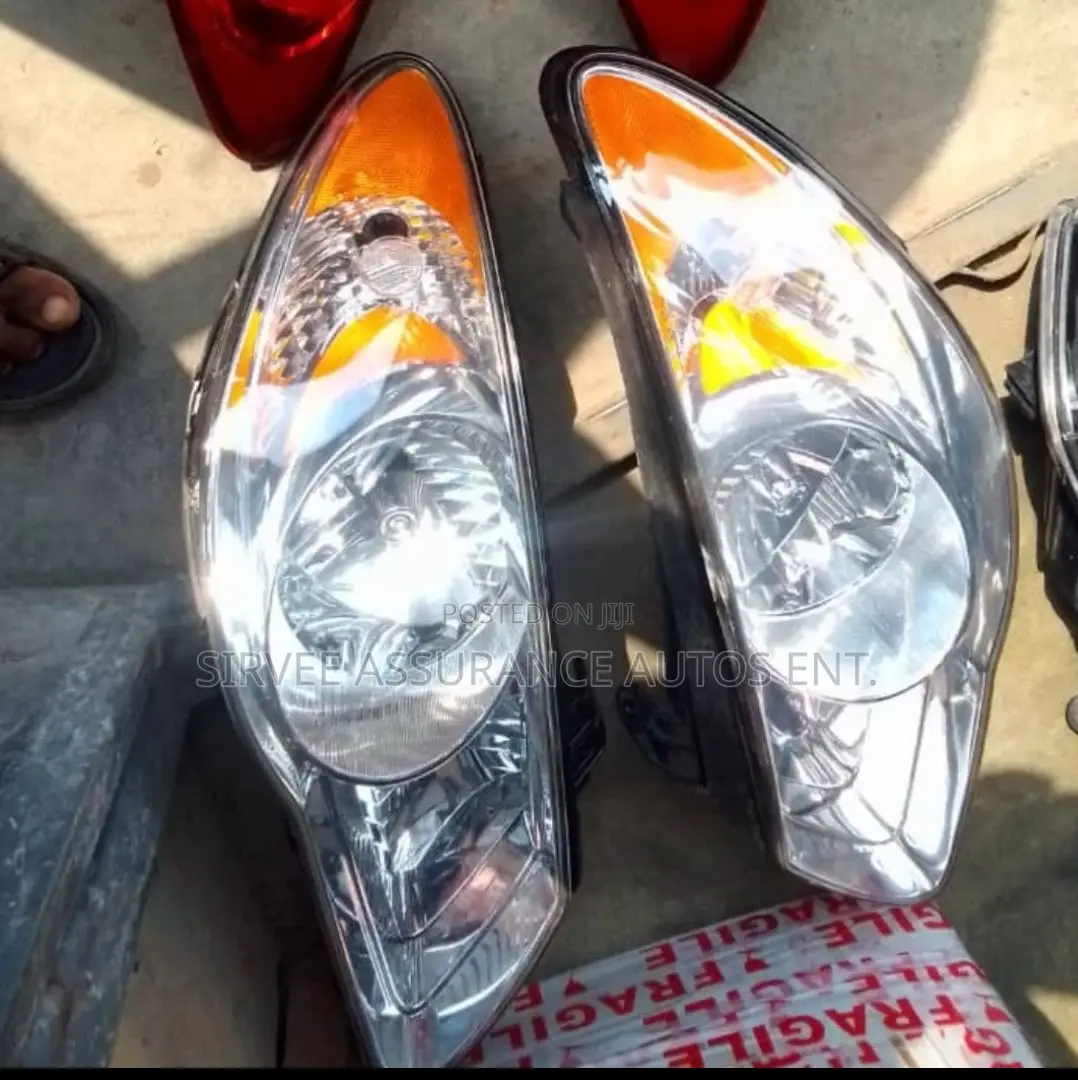 Set of Headlight Hyundai Elentra 2008 American Spec