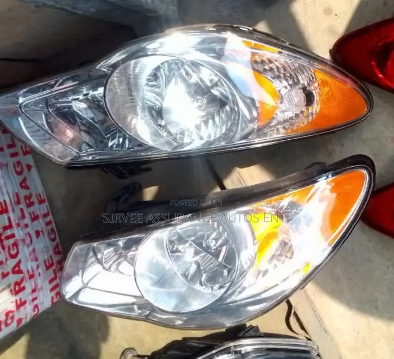 Set of Headlight Hyundai Elentra 2008 American Spec