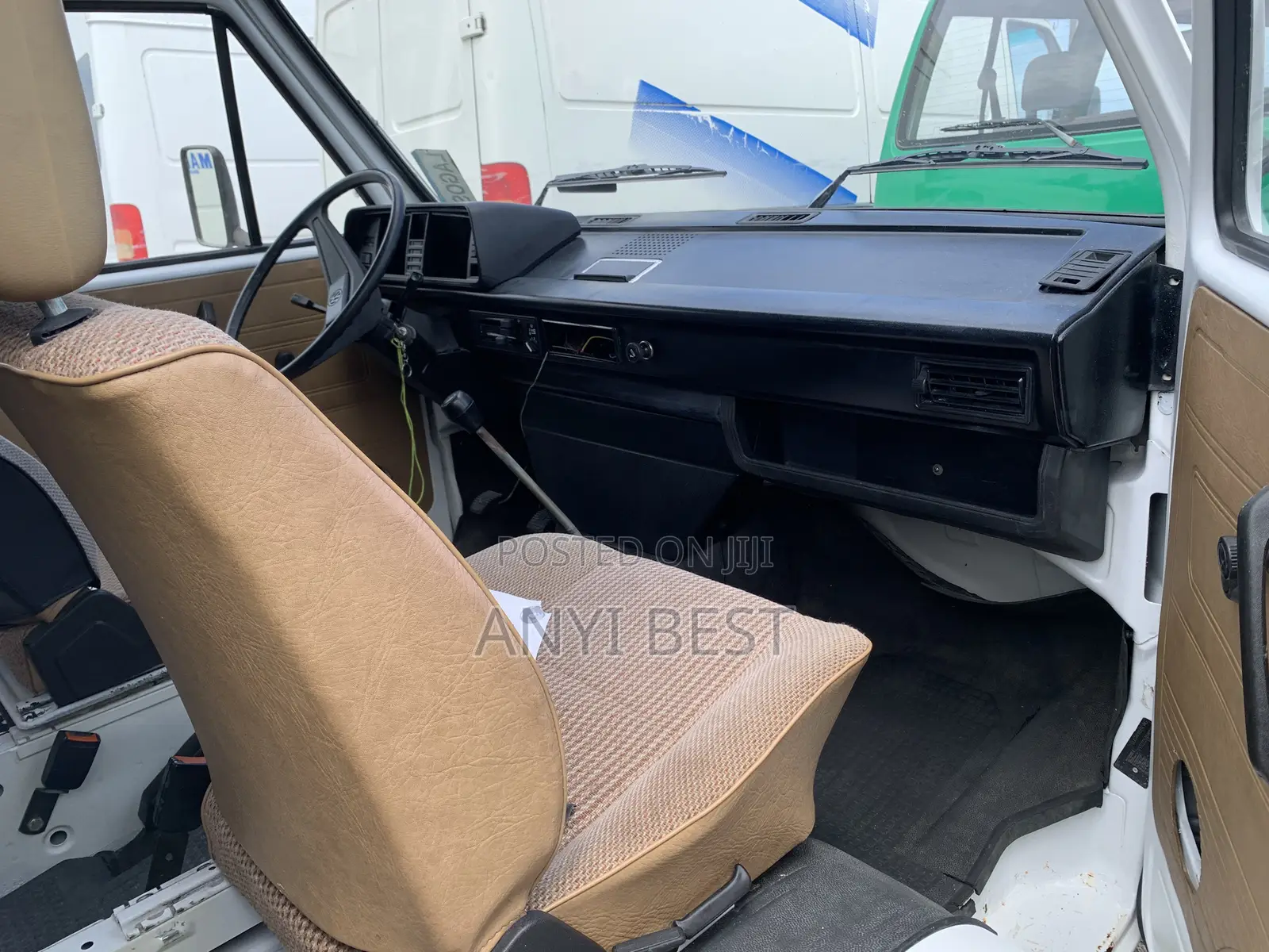 Volkswagen Transporter 2000 White