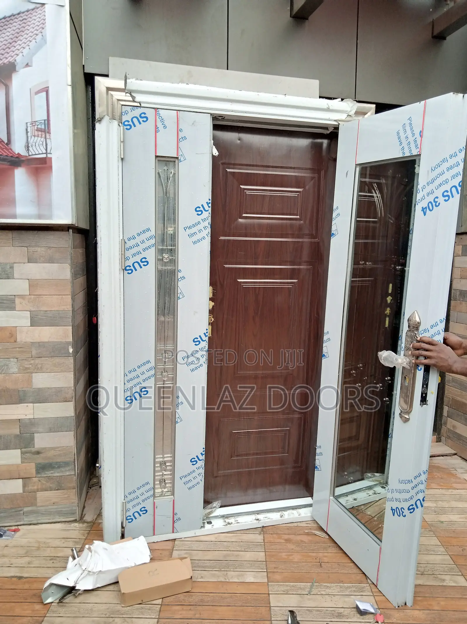 4ft Door in Door Glass