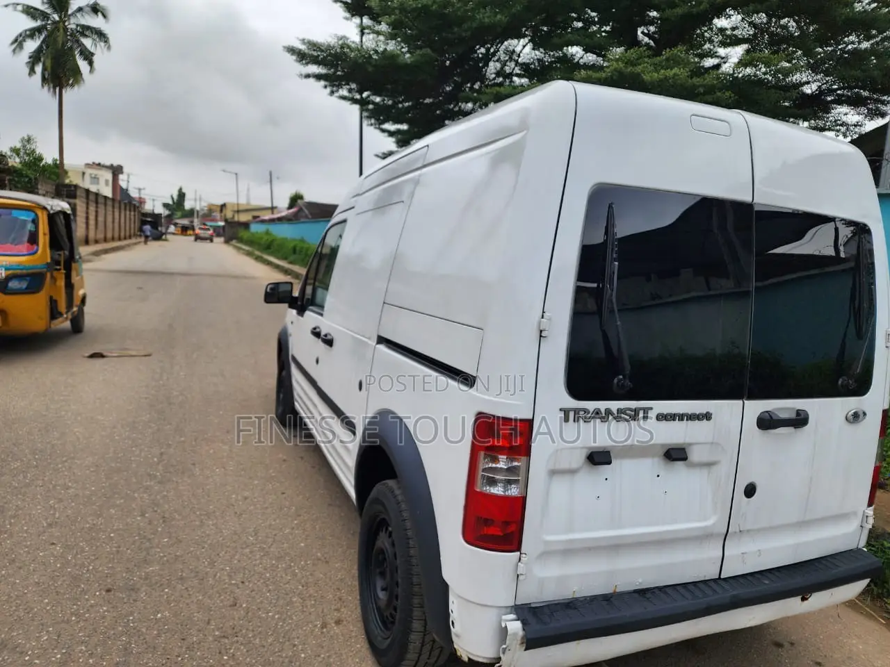 Ford Transit Connect 2011 White