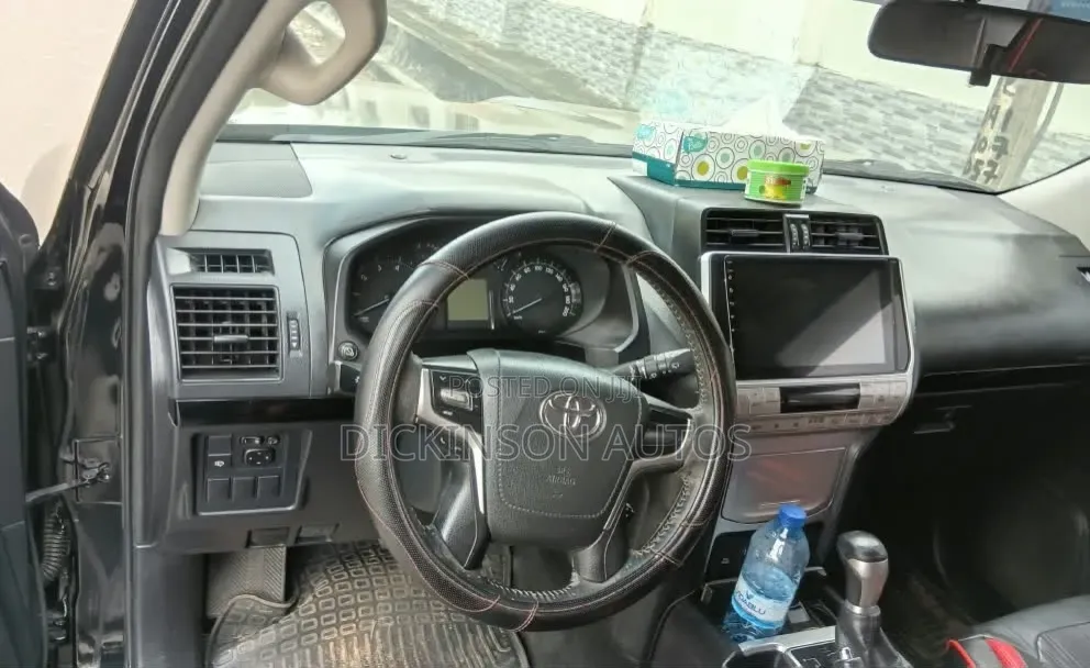 Toyota Land Cruiser Prado 2018 Black