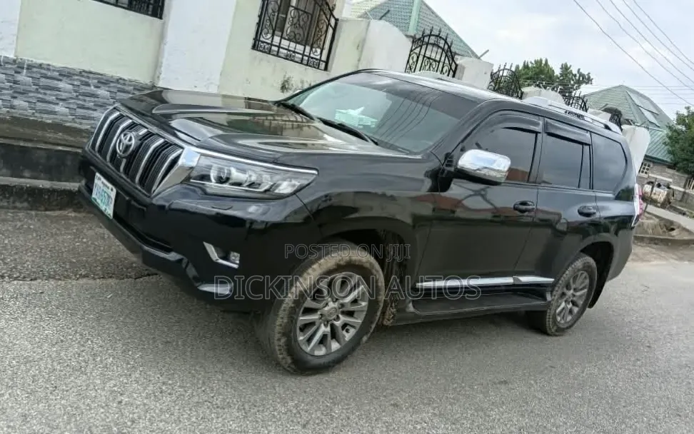 Toyota Land Cruiser Prado 2018 Black