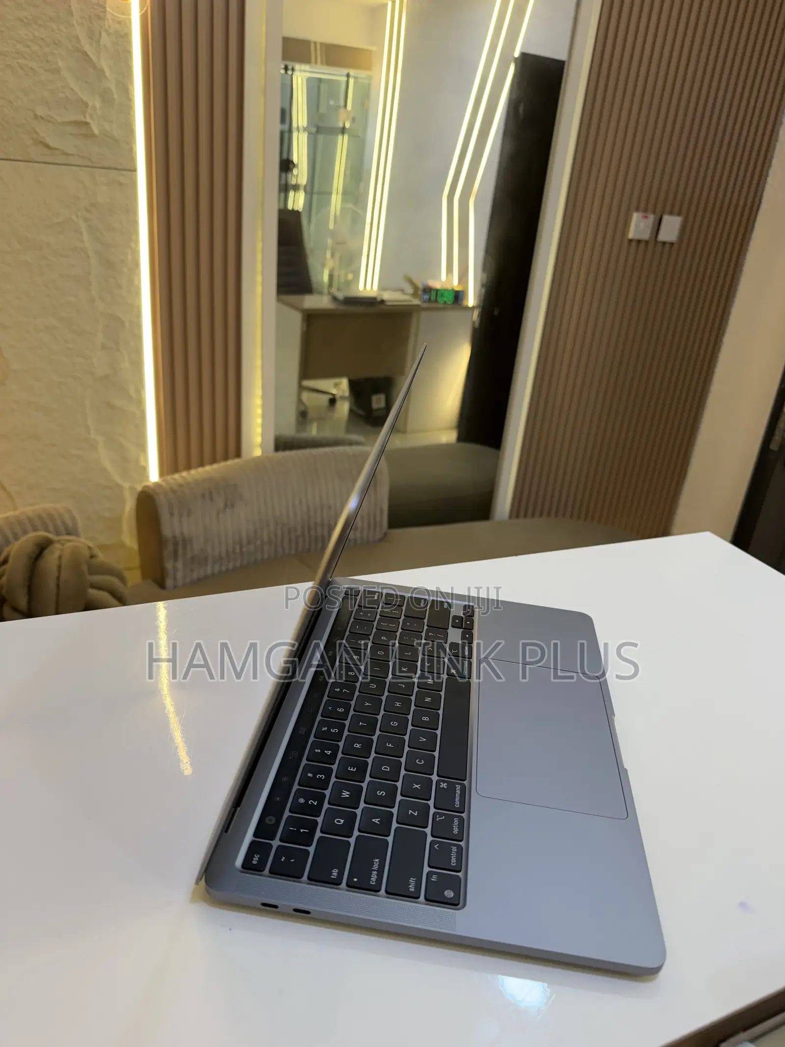 Laptop Apple MacBook Pro 2020 M1 16GB Apple M1 SSD 2T
