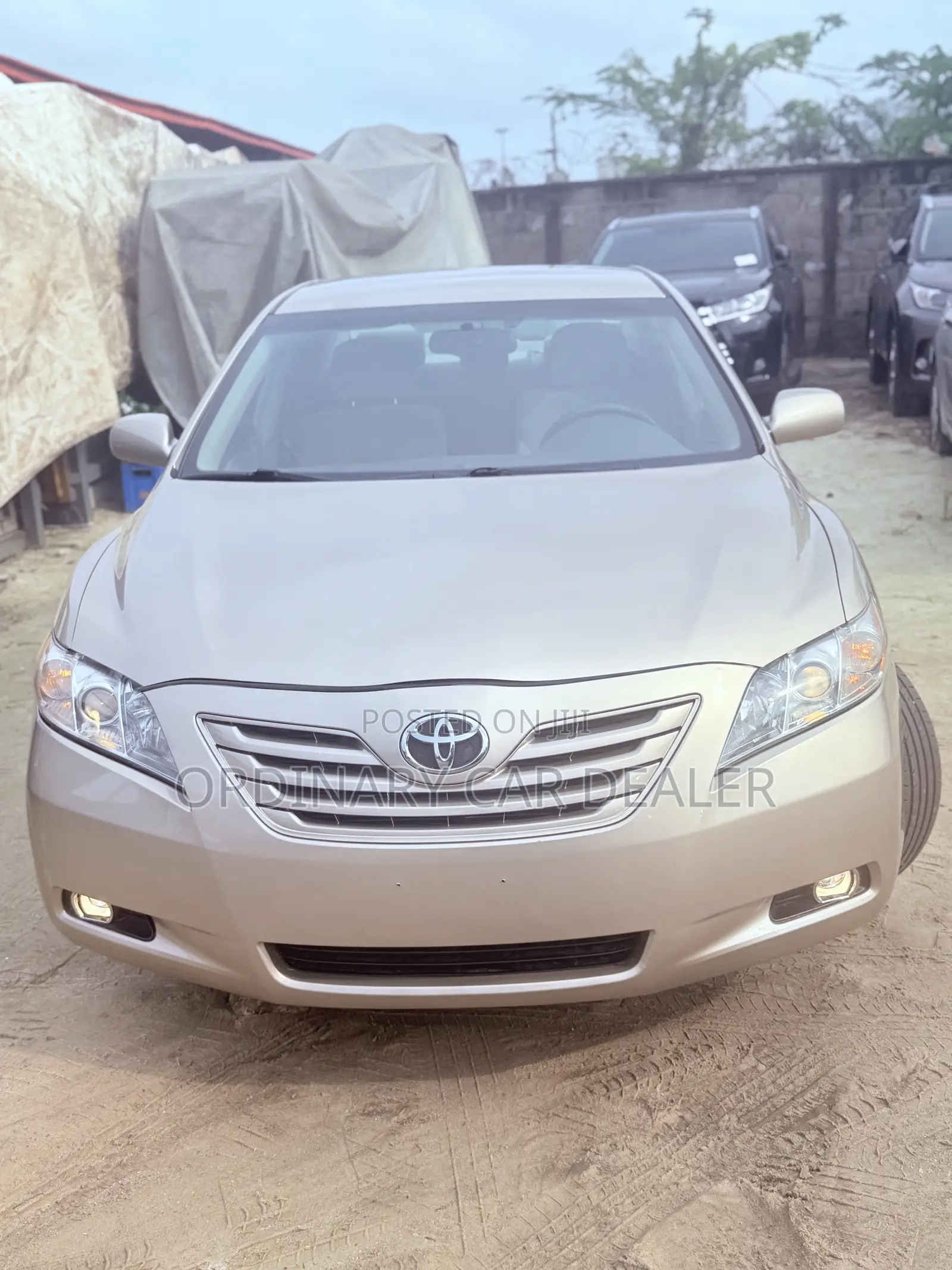 Toyota Camry LE 4dr Sedan (2.4L 4cyl 5A) 2009 Gold