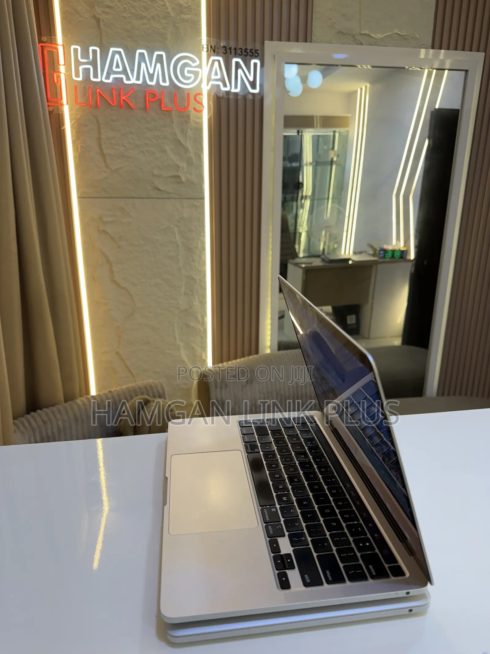 Laptop Apple MacBook Pro 2021 M1 16GB Apple M1 SSD 256GB