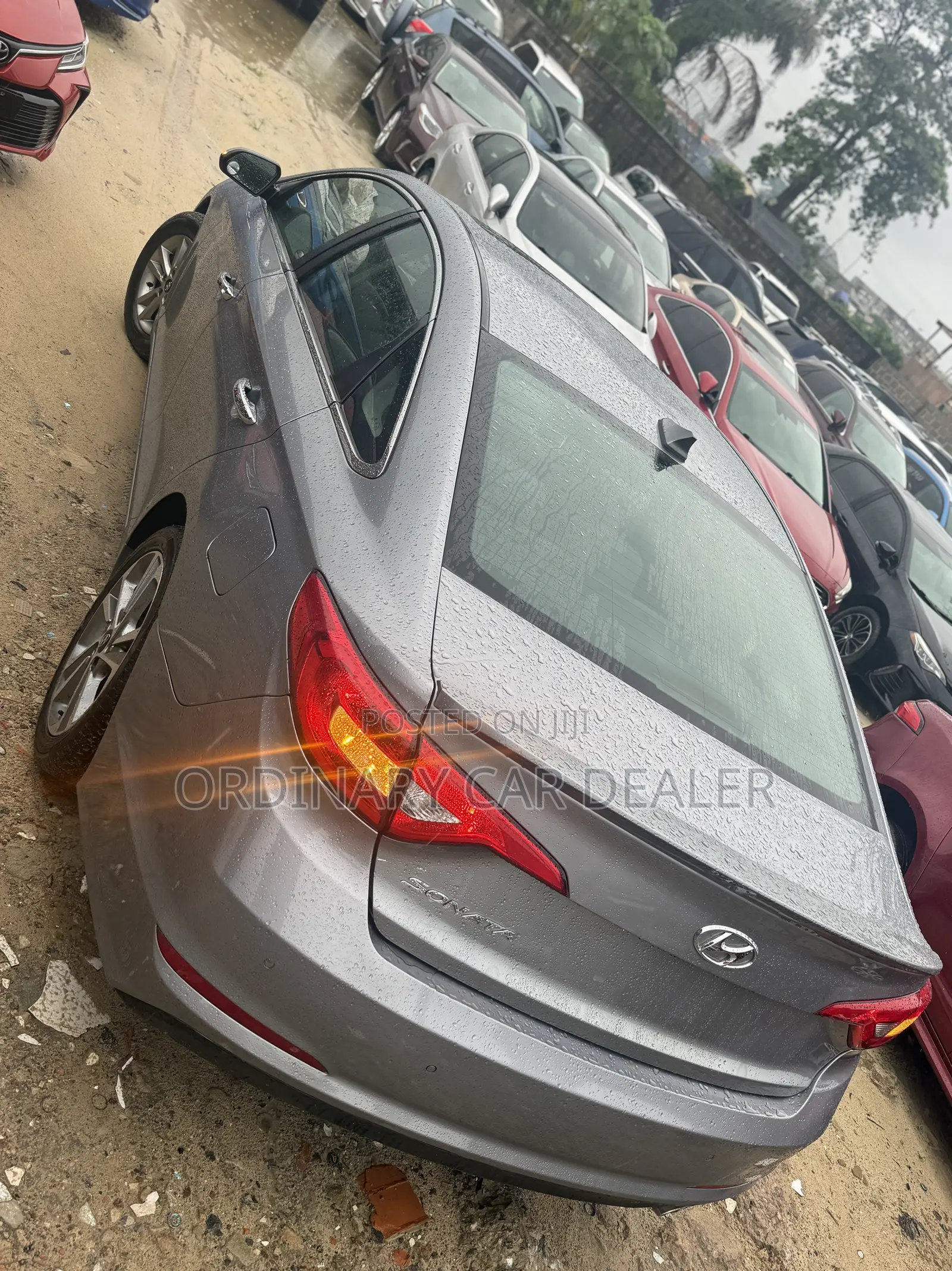 Hyundai Sonata Base Sedan FWD (2.4L 4cyl 6A) 2017 Gray