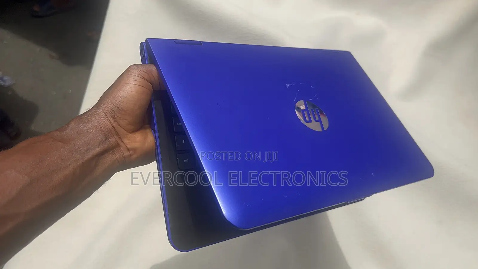 Laptop HP Pavilion 11 4GB Intel Celeron HDD+SSD 500GB