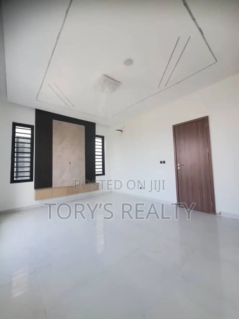 4bdrm Duplex in Ado / Ajah for sale