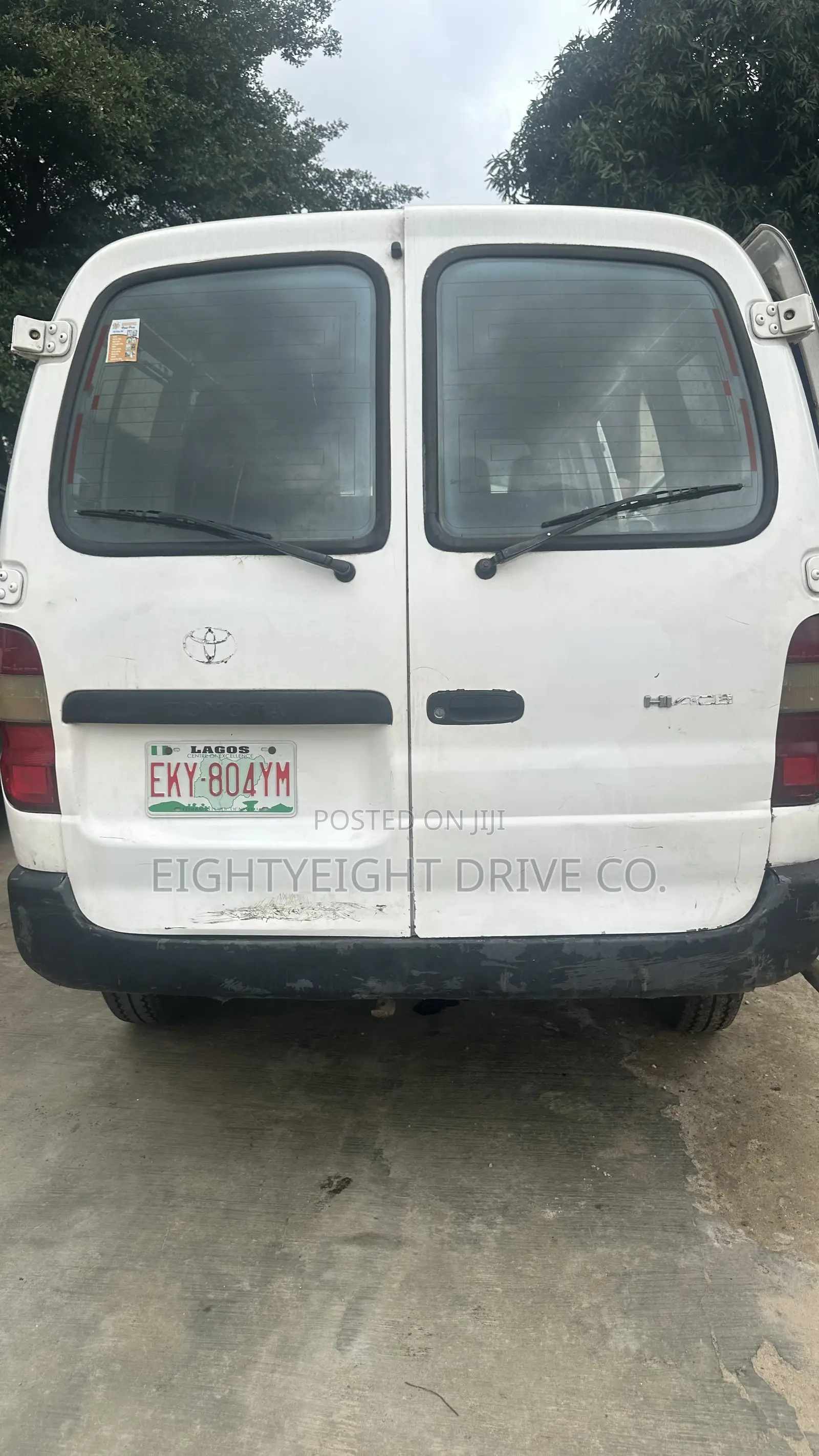 Toyota HiAce 2006 White