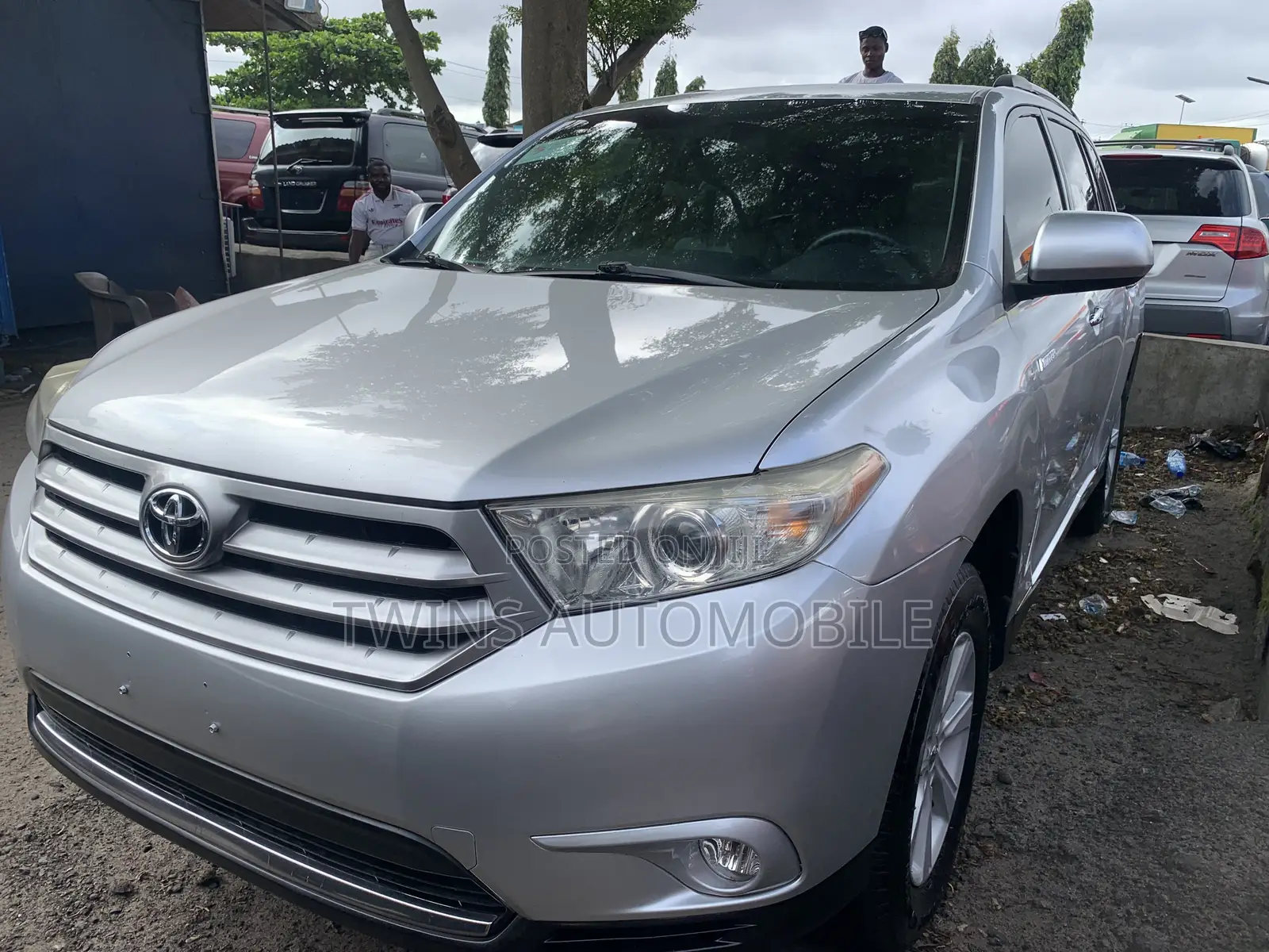 Toyota Highlander Limited 3.5l 4WD 2013 Silver