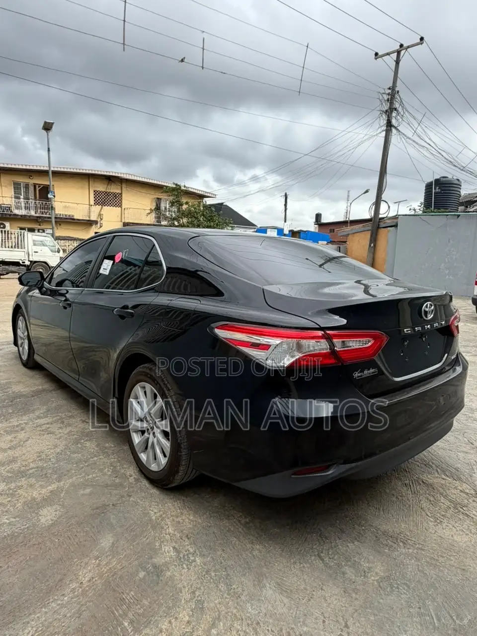 Toyota Camry LE FWD (2.5L 4cyl 8AM) 2018 Black