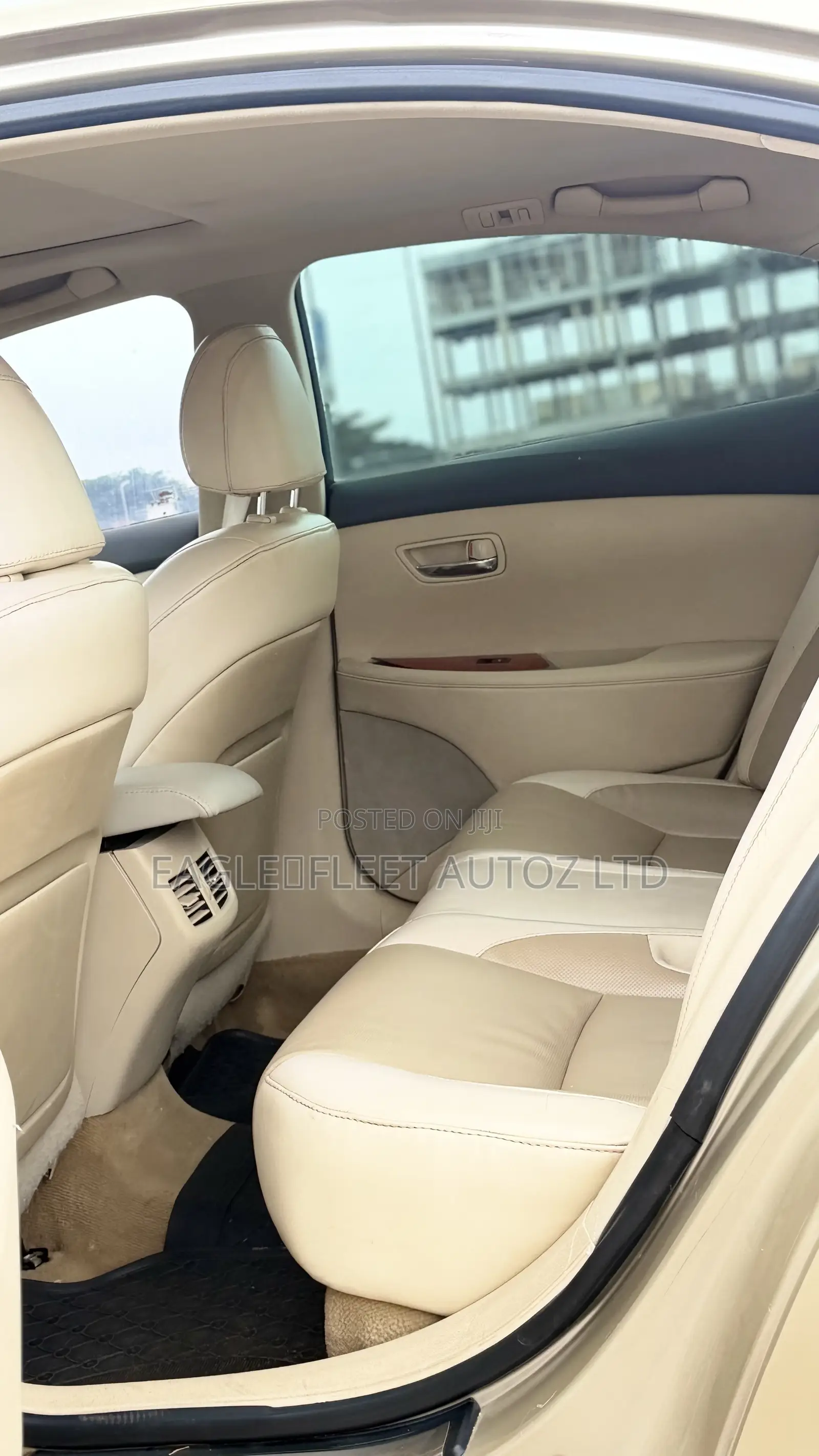 Lexus ES 350 2011 Gold