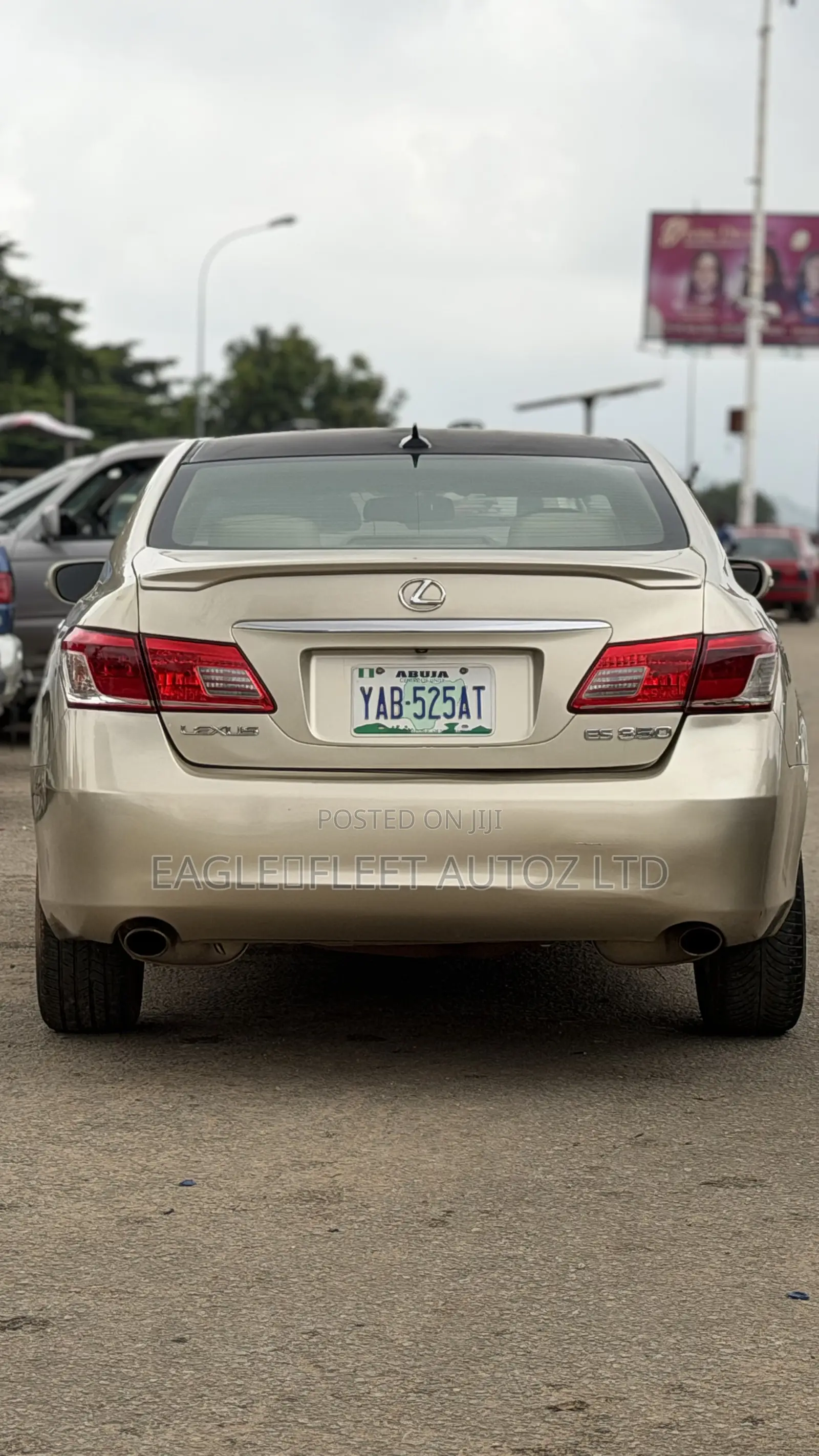 Lexus ES 350 2011 Gold