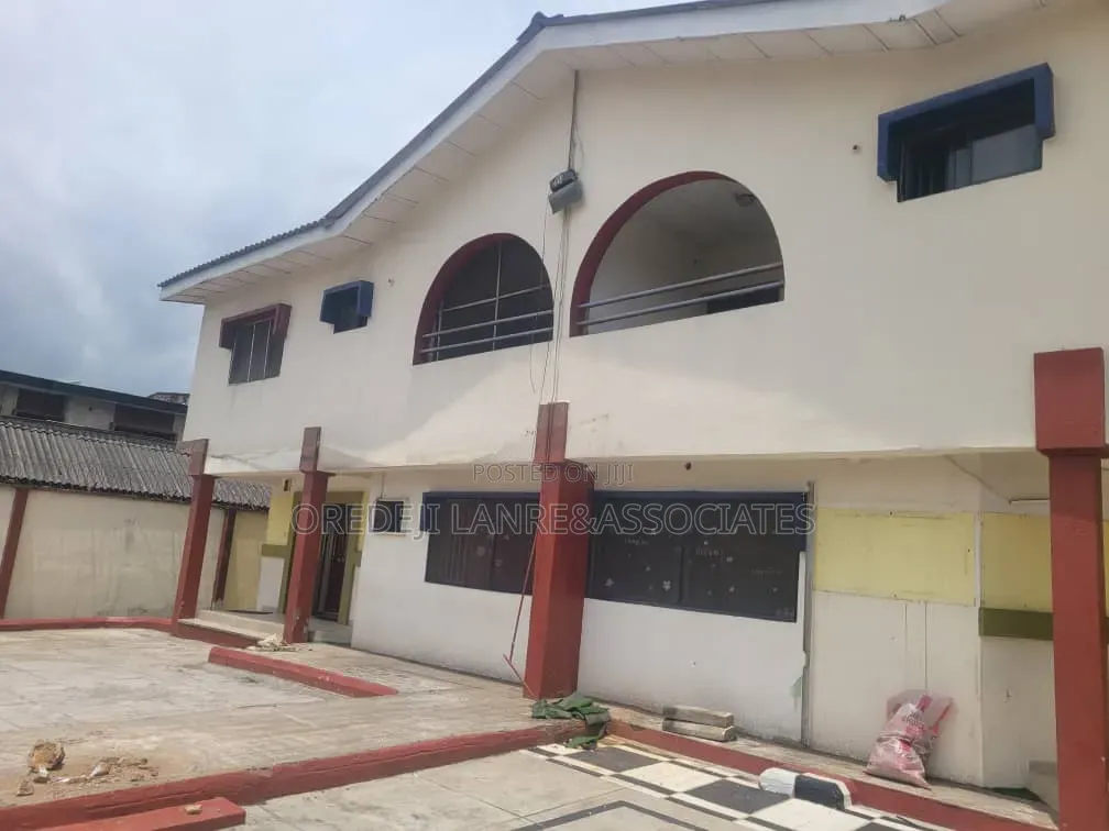 Uncommon 950sqm Sellable Half Way at Magodo Ph2 Estate 3m /SQM